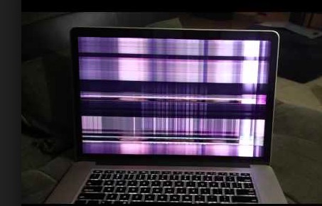 macbook static screen