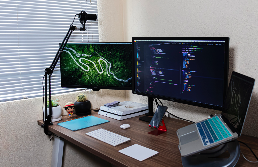 Set Up your Home Office for Productivity with your Mac and iDevices •  macReports